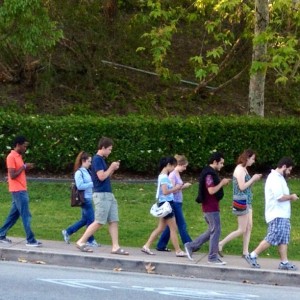 mobile-phone-zombies
